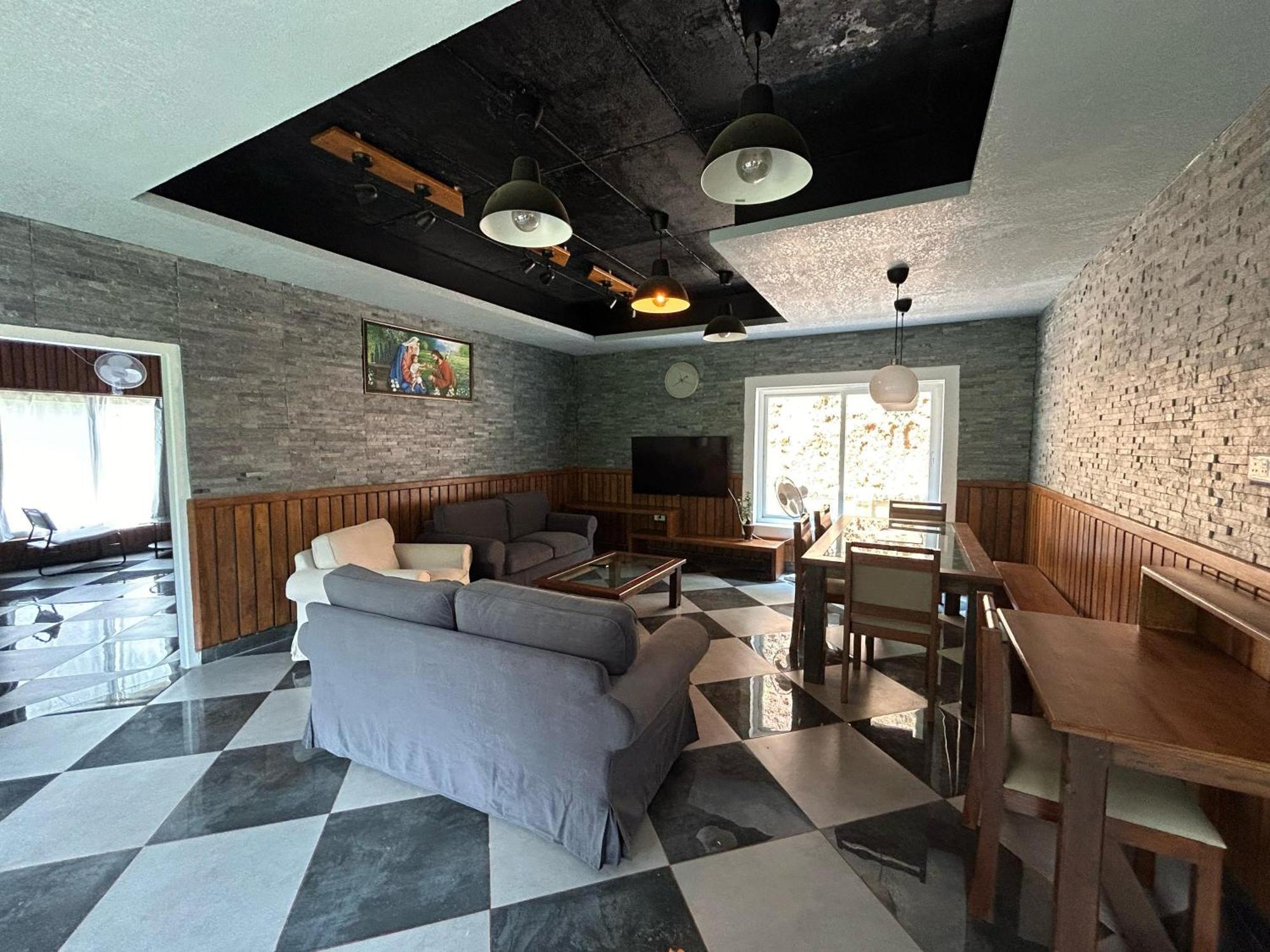 Kv By Halcyon Traveltech Apartment Anachal Luaran gambar