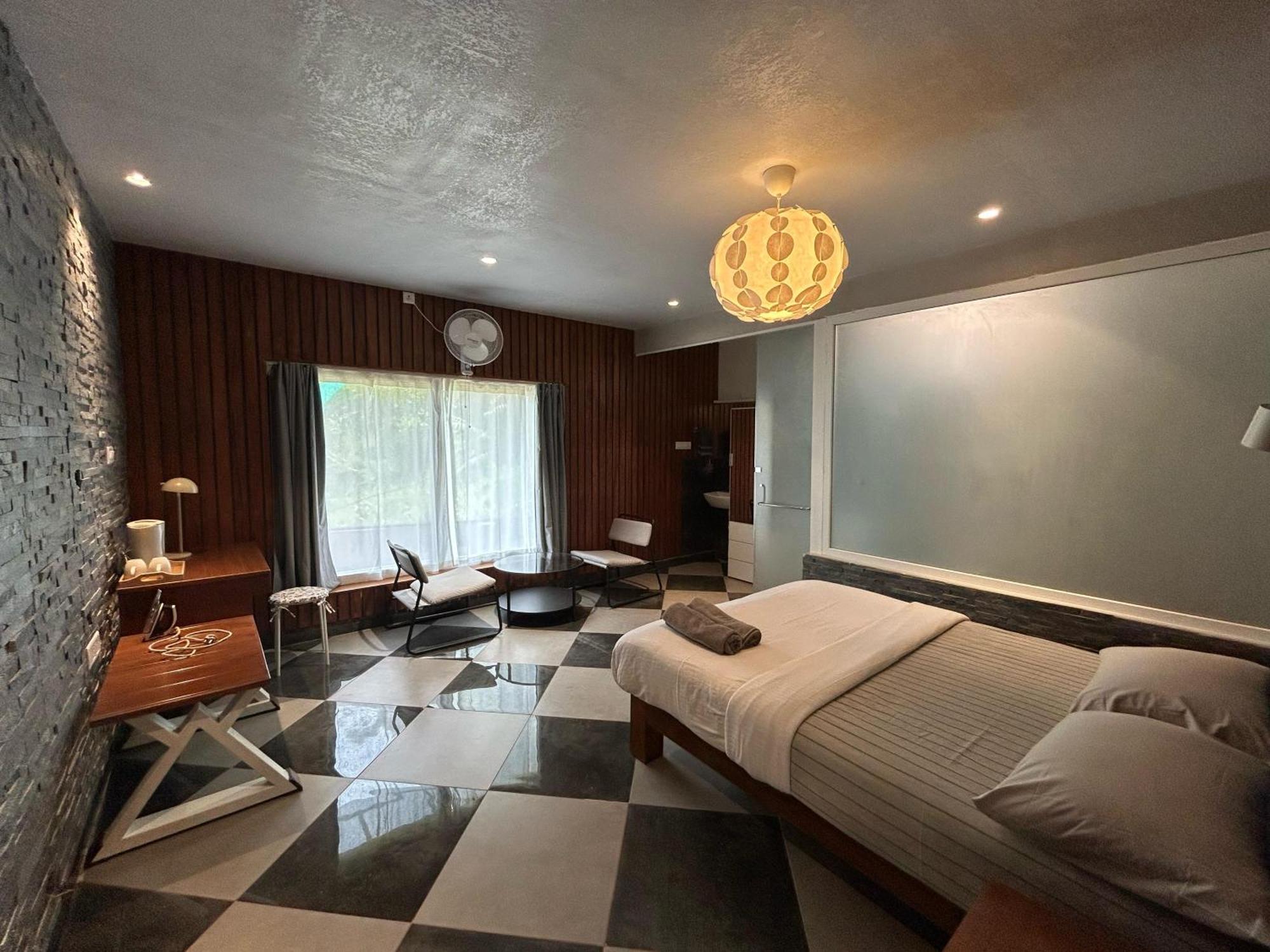Kv By Halcyon Traveltech Apartment Anachal Luaran gambar